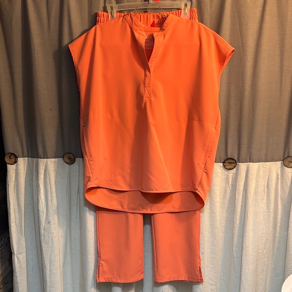 Figs scrub set sunset drift medium
